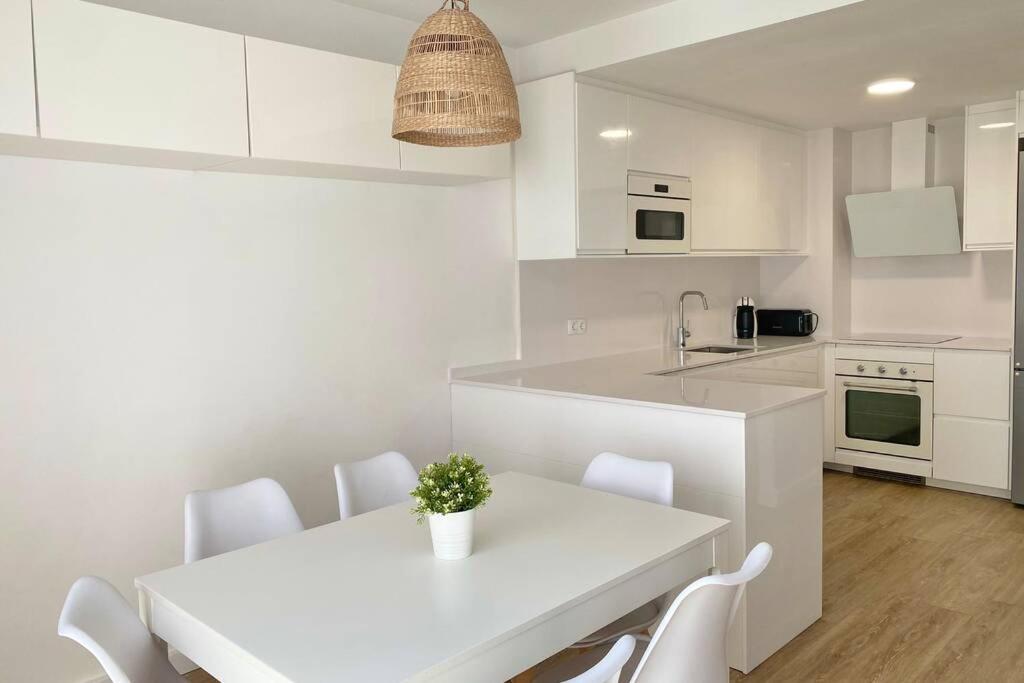 Atico Con Vistas Al Mar A Un Paso Del Centro Appartement